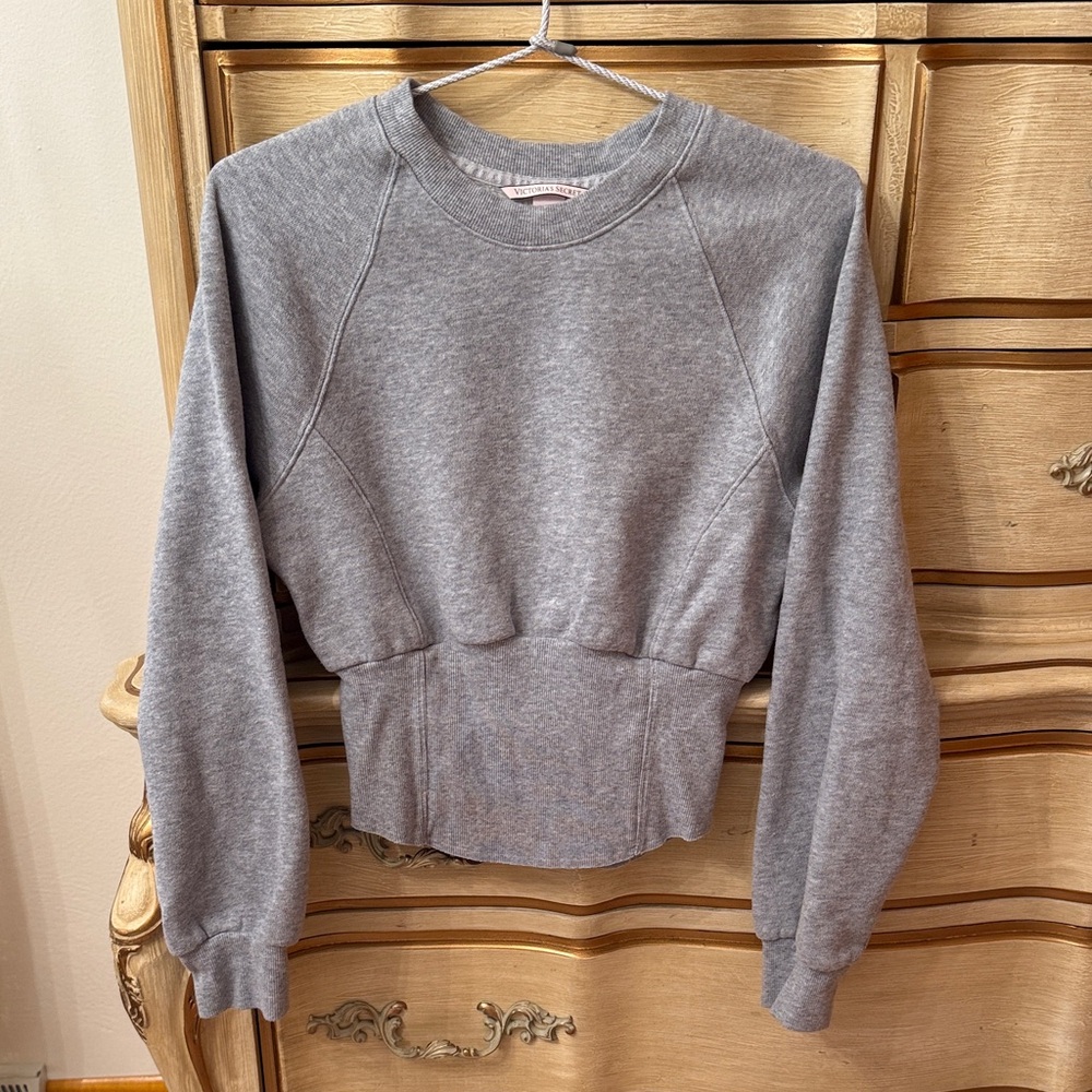 Gray Cropped Sweatshirt